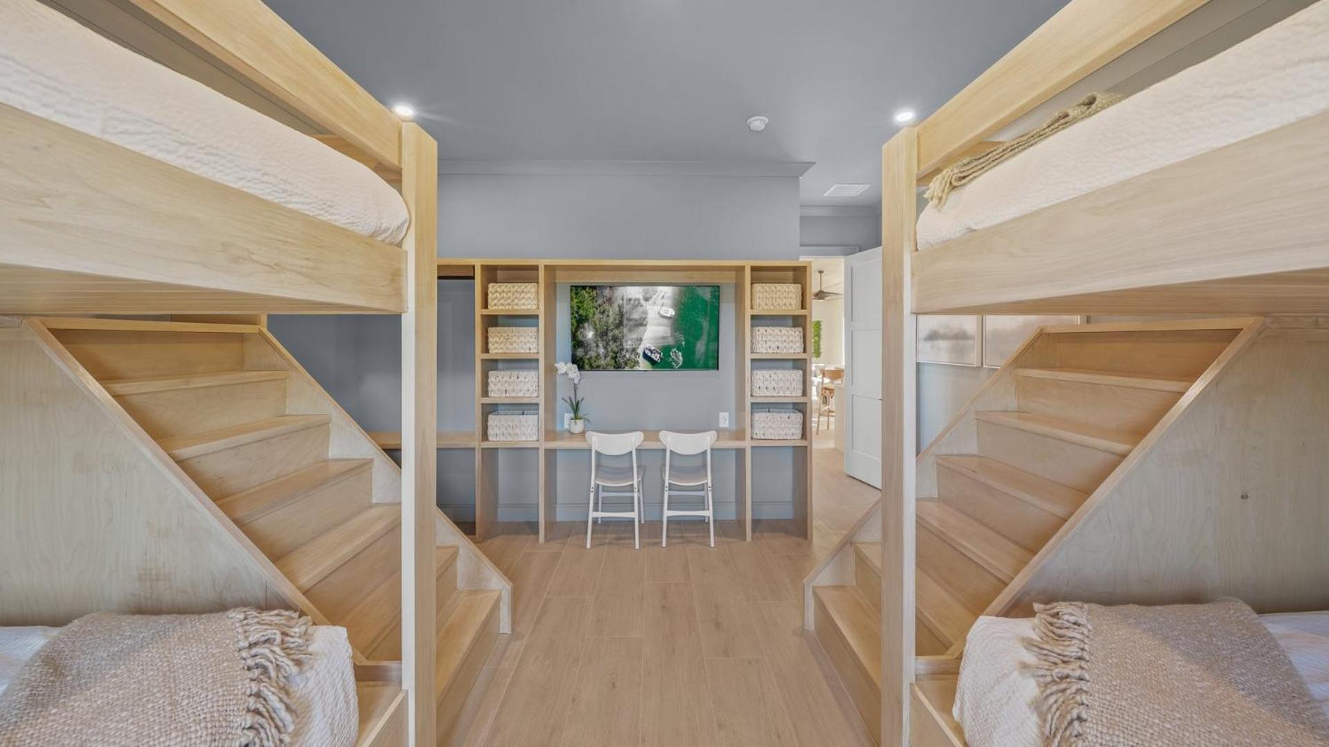 Holiday home Coastal Canopy *